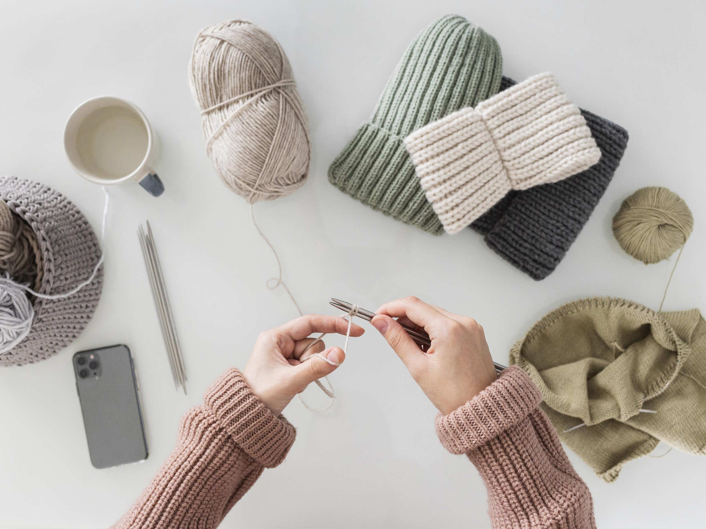 top-view-woman-knitting2