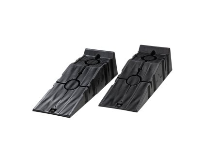 Plastové nájazdové rampy 5 ton DKA 900, pár