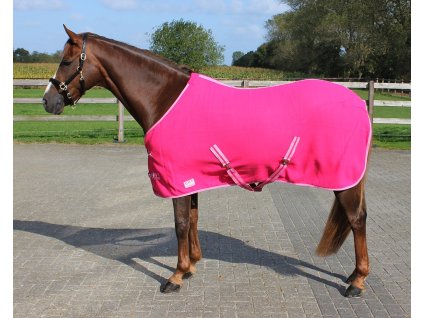 Fleece rug Color Q-essentials, fuchsia