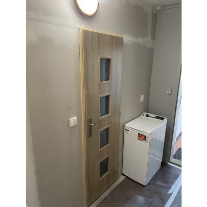 Sádrokarton z venku 1 metr běžný