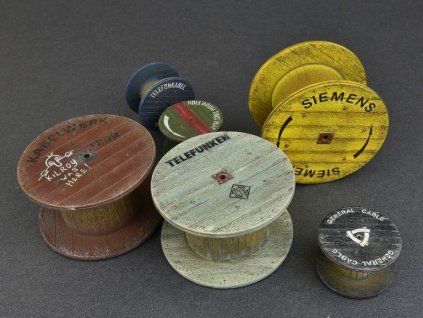 121267 1 cable spools 1 35 miniart