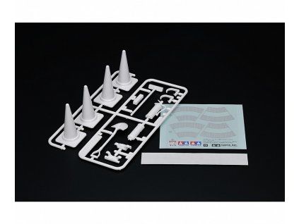 155782 1 truck accessory set cones tools 1 14