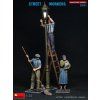 figure set street workers 1 35 38081 miniart 05