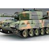 leopard 2 a4 main battle tank 1 35 hobby boss 82401 06