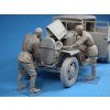 120649 4 red army drivers 1 35 miniart