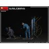 121768 9 welders 1 35 miniart