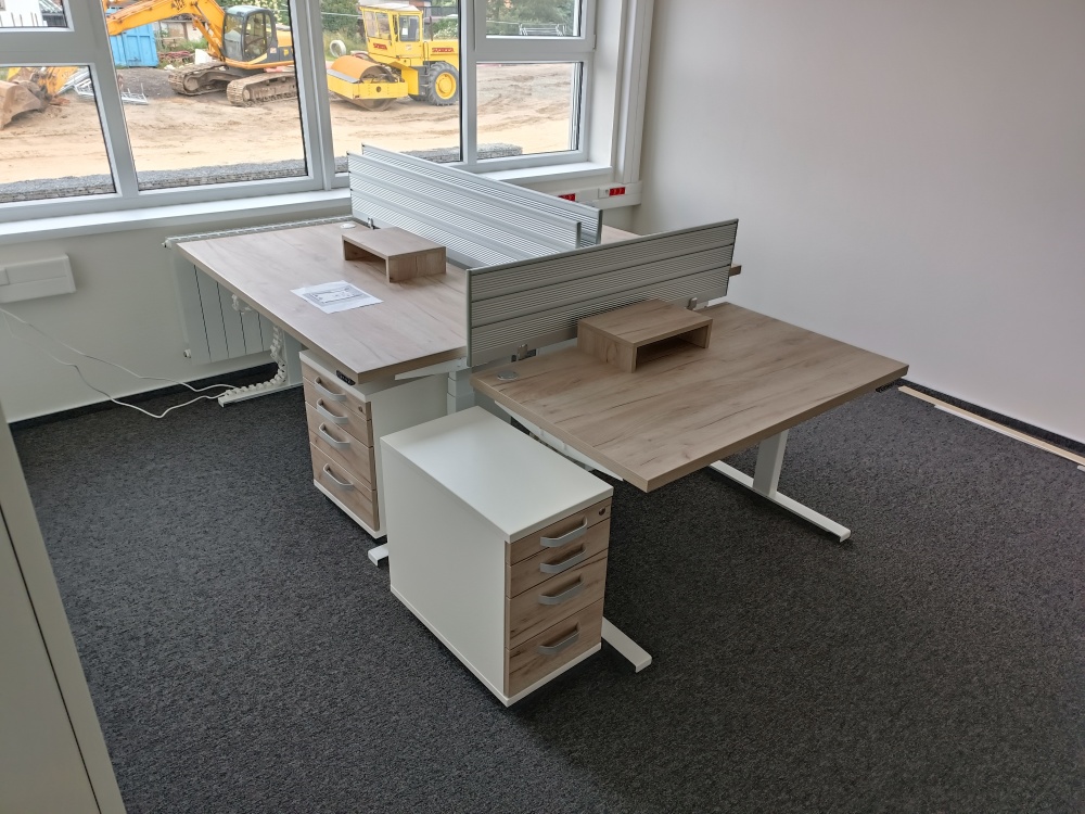 DeskTherapy-d2-linak-vyskove-nastavitelny-stoly