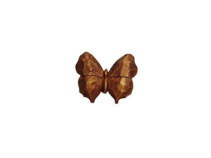 dreveny privesek motyl