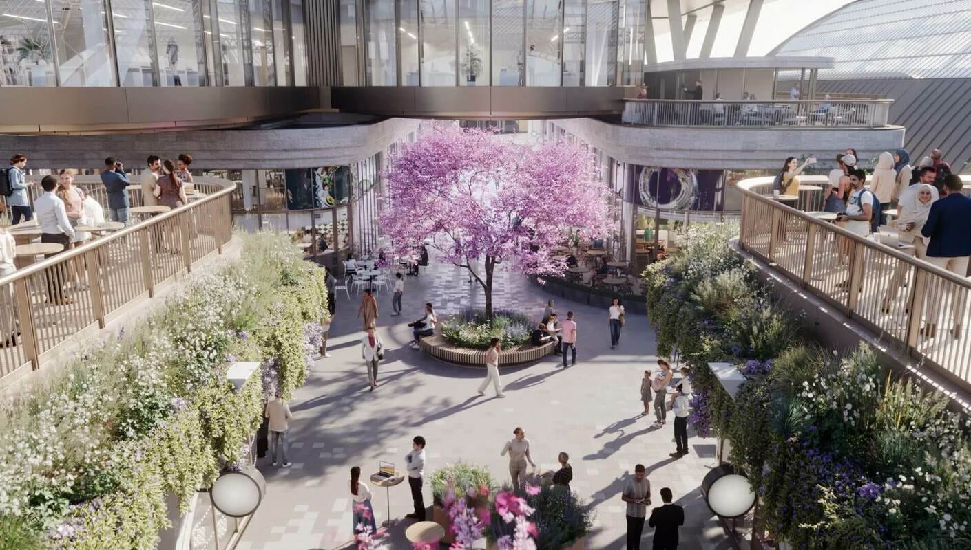 Verejný priestor s ľuďmi