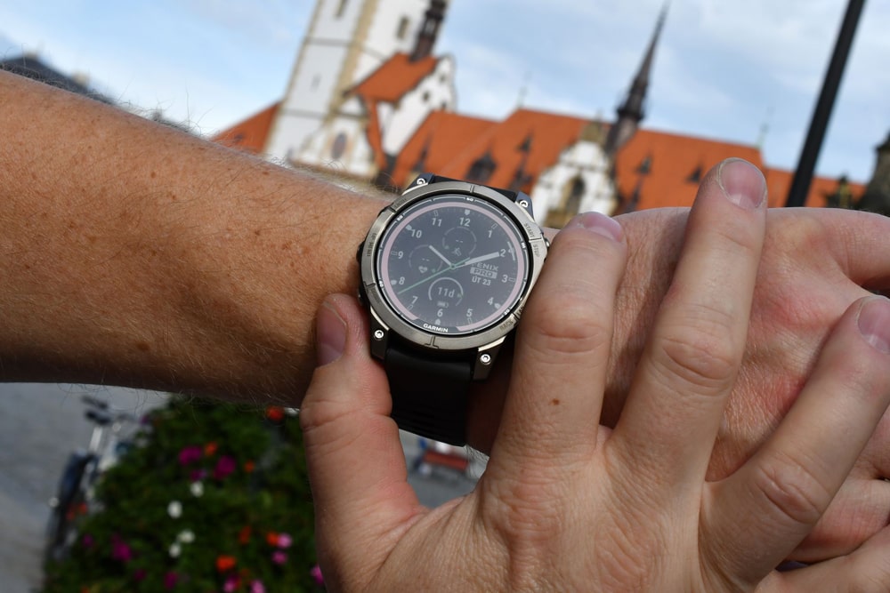 hodinky Garmin Fenix 7 PRO na pánské ruce