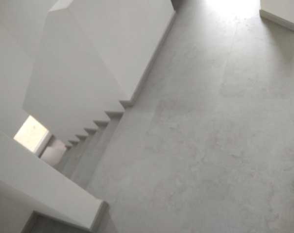 Obklad schodiště Vinylova-podlaha-Bukoma-Stone-click-xl-Beton-kamen-svetly