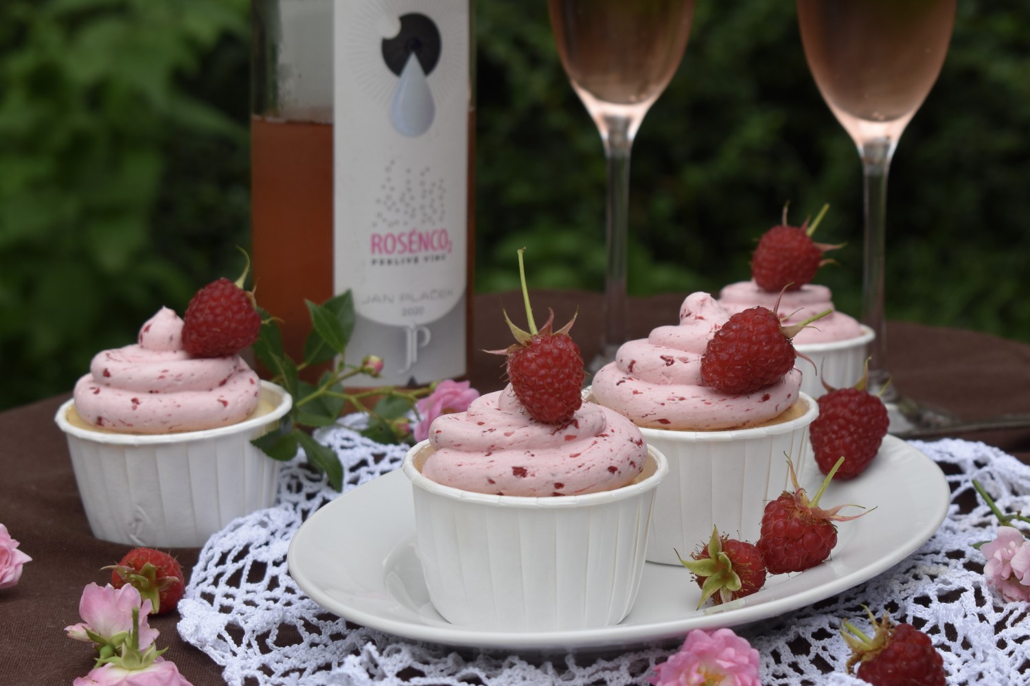 Malinove-cupcakes