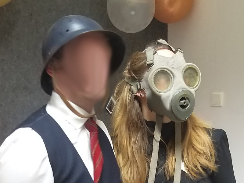 Netradiční focení hostů na svatbě.