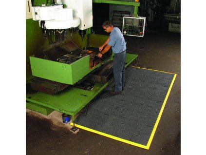 Černá náběhová hrana "samec" MD Ramp System Nitrile - délka 152 cm, šířka 5 cm