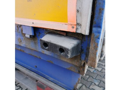 Gumový doraz na kamion FLOMA T5050 - 24,5 x 8 cm a tloušťka 9 cm