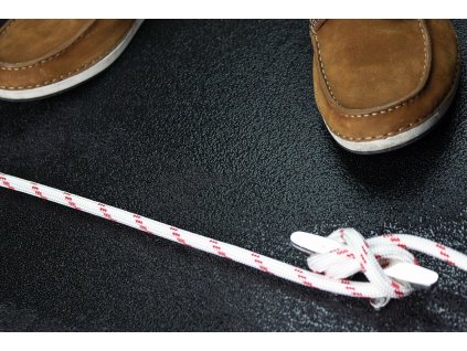 Černá korundová voděodolná protiskluzová páska FLOMA Marine - 18,3 m x 2,5 cm a tloušťka 1 mm