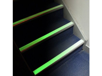 Fotoluminiscenční protiskluzová páska FLOMA Super Glow in the Dark - 15 m x 10 cm a tloušťka 1,5 mm