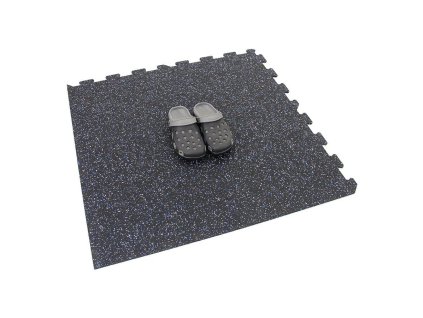 Černo-bílo-modrá gumová modulová puzzle dlažba (roh) FLOMA FitFlo SF1050 - 95,6 x 95,6 x 0,8 cm