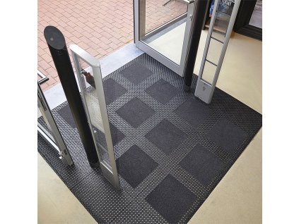 Černá náběhová hrana "samice" MF Safety Ramps D12/C12 Nitrile - 100 x 6 cm
