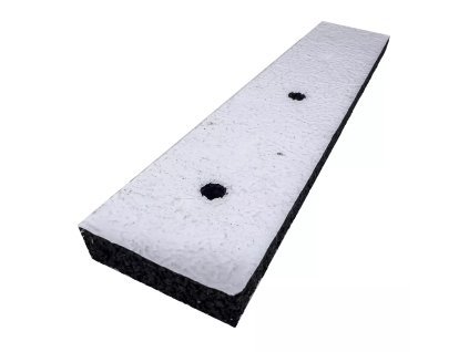 Gumová podložka s ALU folií pod konstrukci fotovoltaické elektrárny na střechu s hydroizolací z PVC fólie FLOMA UniPad ALU - 30 x 6 x 1,5 cm