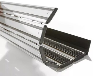 Černý kartáčový protiskluzový schodový nášlap ALUSTEP - 80 x 27 x 1,5 cm