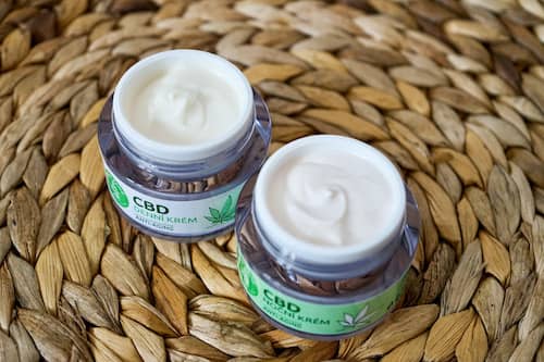 CBD day and night open
