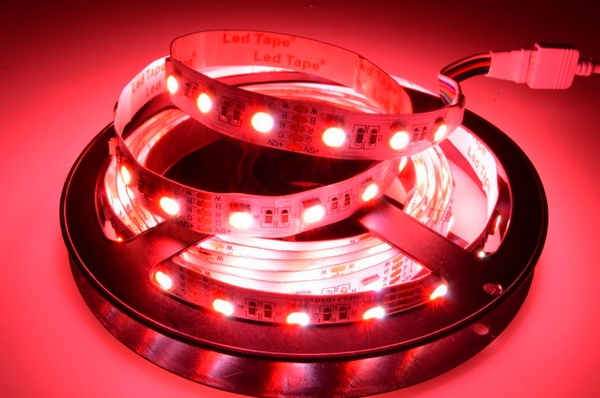 rgbw_4led_cervenabiela