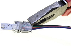 zatlaceniekonektorakliestami