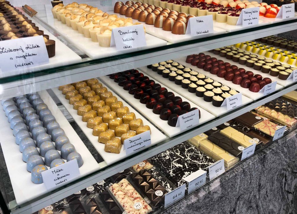 Čokoládové pralinky - ruční výroba LUI Znojmo