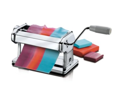 strojek na polymerovou hmotu