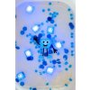 Glo Pals - svítící senzorické kostky do vody-modrá- Blair 4 ks