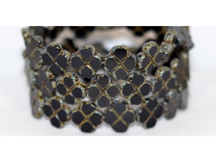 Table cut - Cloverleaf 15mm