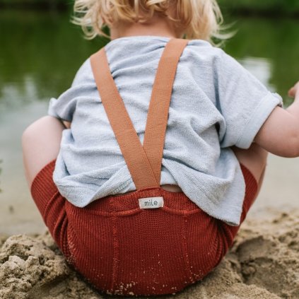 MILE Punčochové kraťasy s kšandami lávové