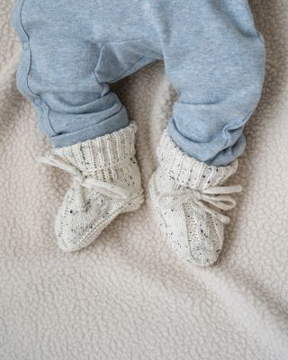 Existují rozkošnější capáčky? 🥹 Pletené capáčky Lodger jsou láska na první pohled, dotek i obutí. Měkoučké, hřejivé, ale...