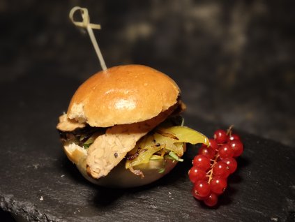 MINI BURGER S UZENÝM TOFU
