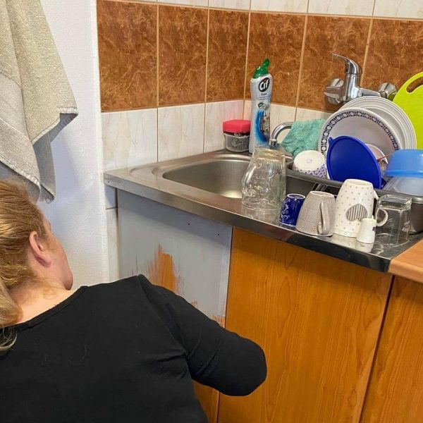 Renovácia starej kuchynskej linky.