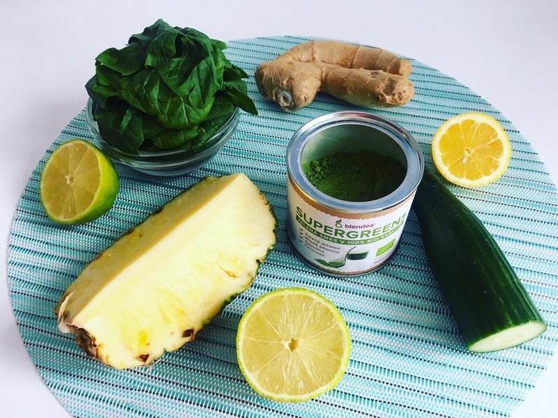 ananasove_spenatove_smoothie