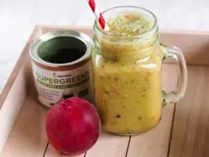 ananasovo_broskvove_smoothie