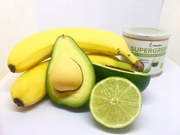 avokadove_smoothie_recept_1
