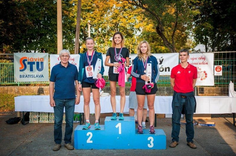 Ivana Onlyajvn na stupni vítězů