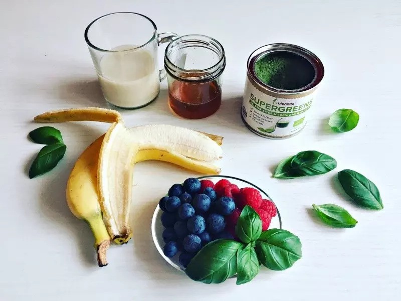 malinovo_boruvkove_smoothie_recept