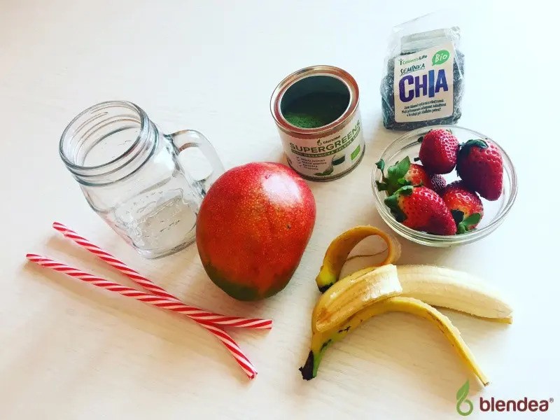 ovocne_smoothie_s_chia_recept