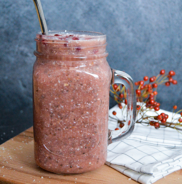 smoothie_z_granatoveho_jablka_s_kokosem