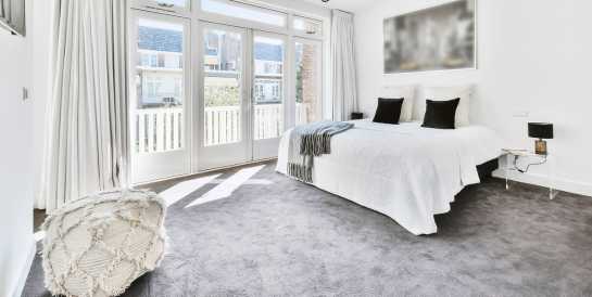 Nízký vs. vysoký vlas u koberce