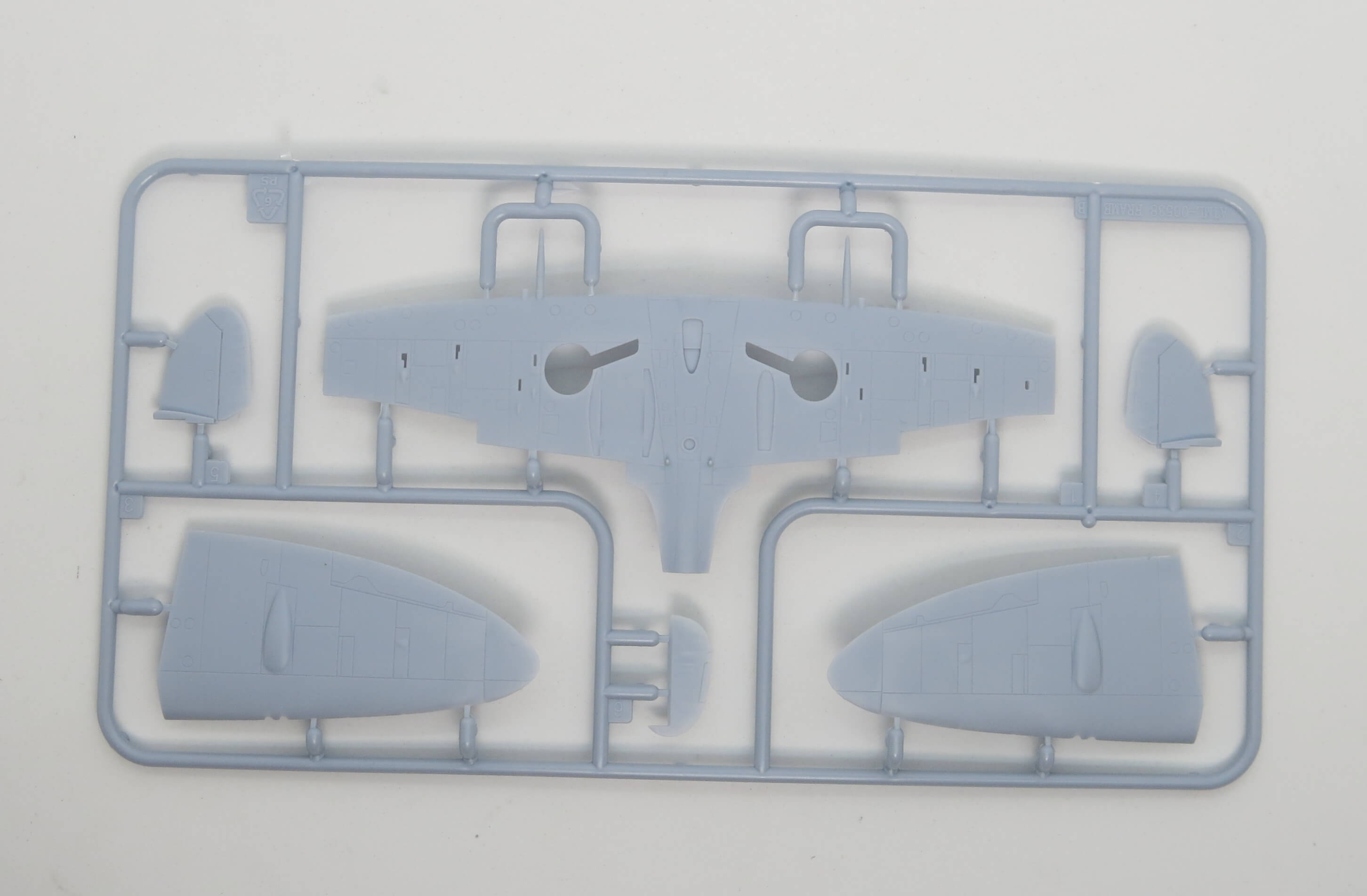 02108 Supermarine Spitfire Mk.Vc Airfix 1/72 – foto 1