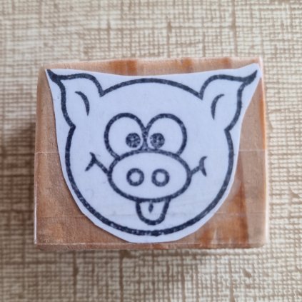 RAZÍTKO silik. na dřevě (prasátko)