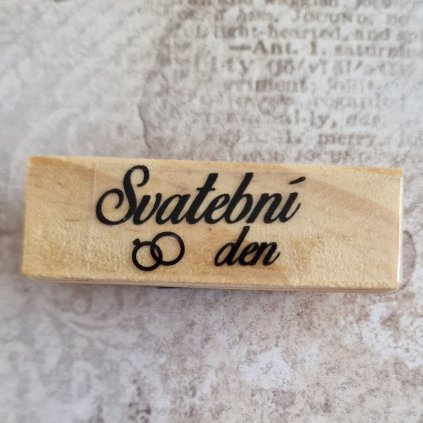 RAZÍTKO gumové na dřevě (text: SVATEBNÍ DEN)