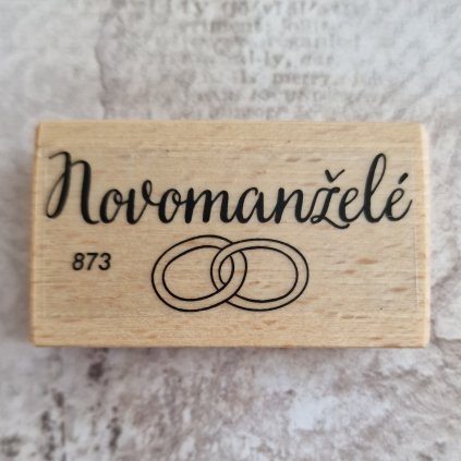 RAZÍTKO gumové na dřevě (text: NOVOMANŽELÉ)