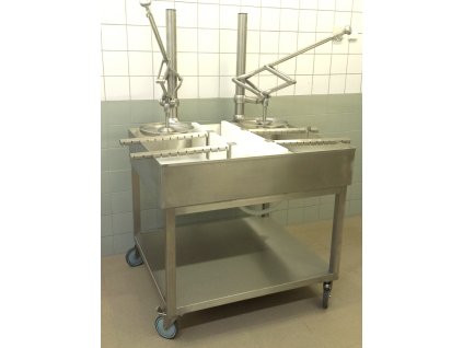 PL200P4 - Sýrařský předlisovací stůl s pojezdem + 4 x mechanický pantografický lis
