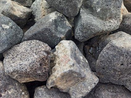 Black lava2